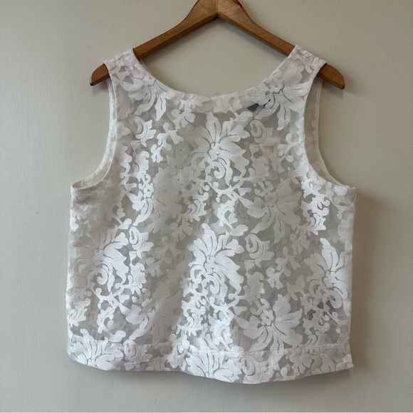 Banana Republic Tops - Banana Republic Sheer Mesh Floral Lace Sleeveless Blouse - White